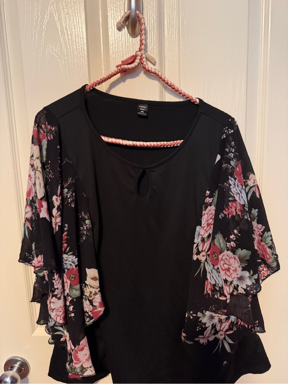 Simply Vera Vera Wang Black Floral Flutter Sleeve Tunic